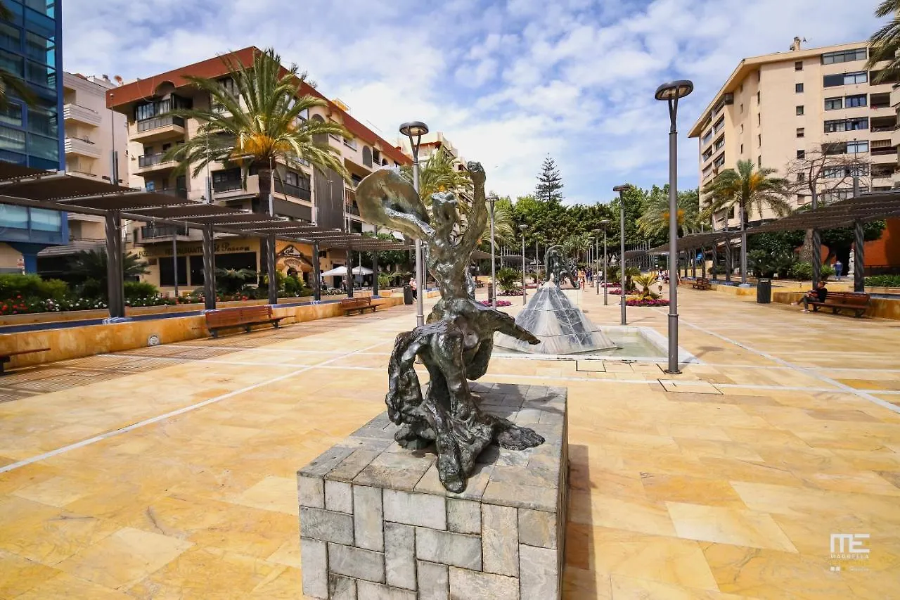 Apartamento Junto Al Faro .Marbella Centro.Vistas Mar Y El Puerto.  Marbella